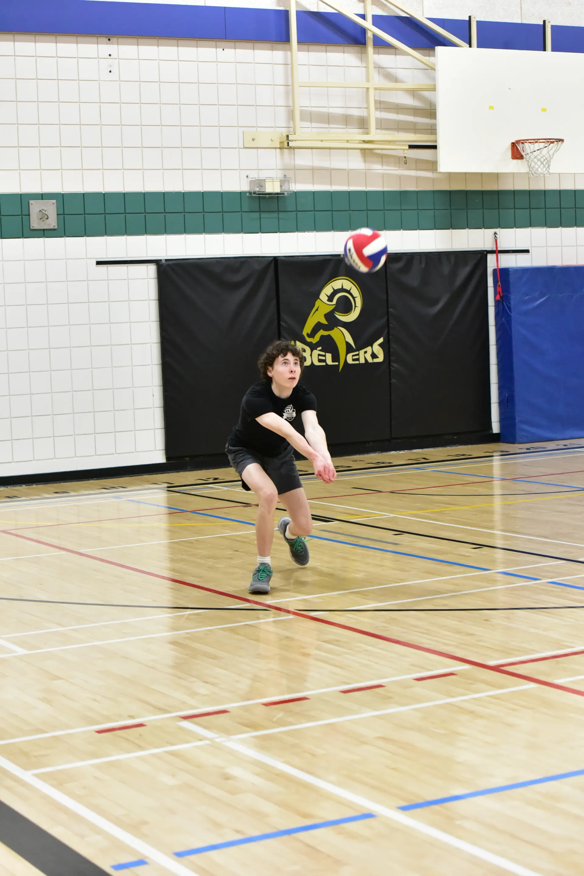 Skyline volleyball training session