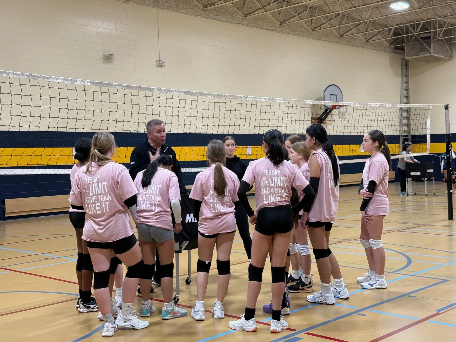 Skyline Volleyball Club coaching session