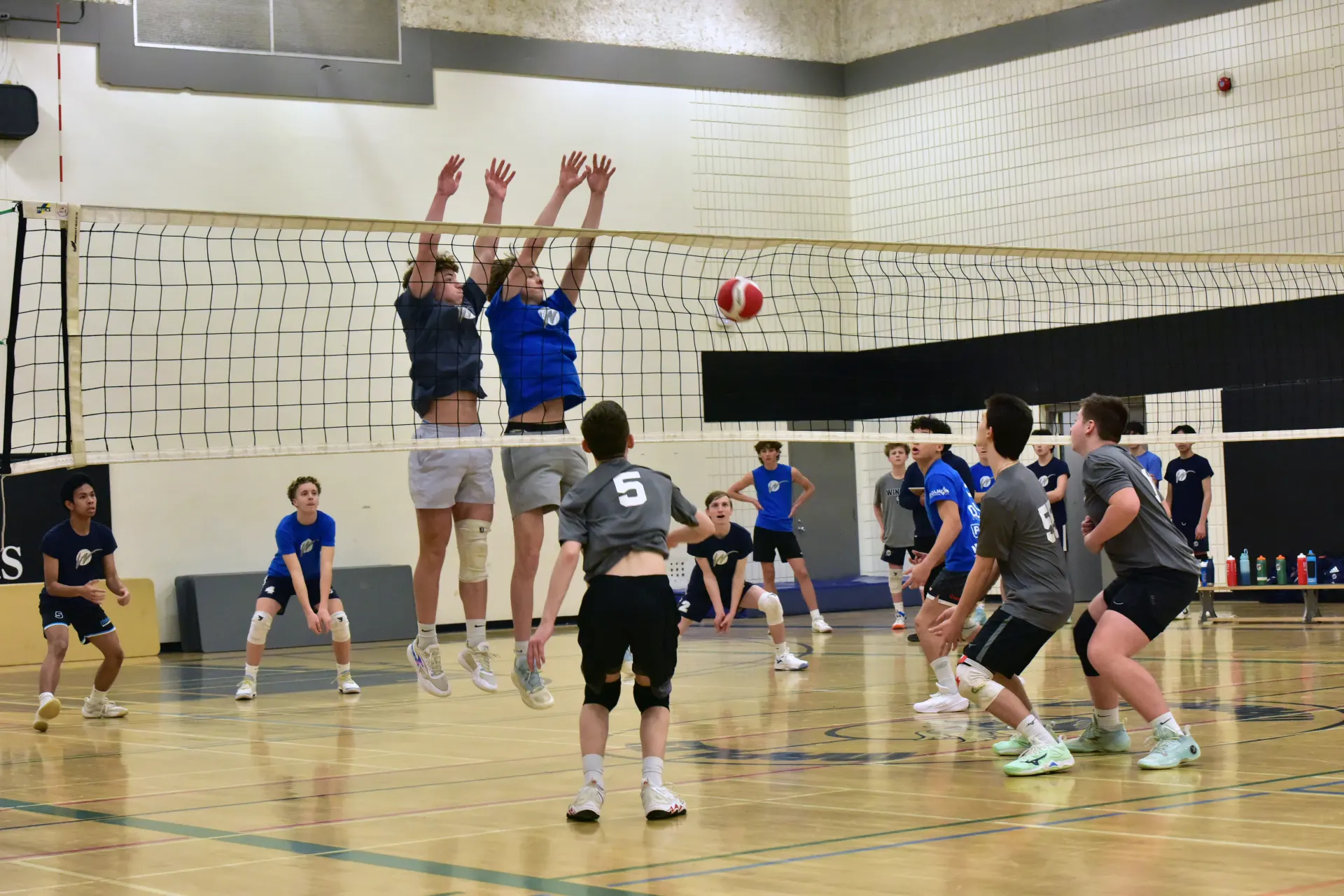 Skyline team during competitive play